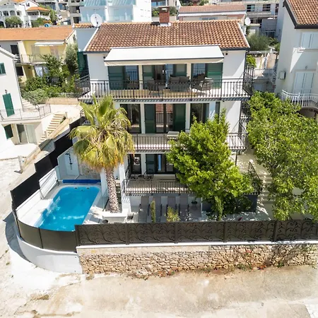 Ferienvilla Aea Del Mare * Trogir