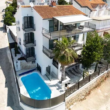 Ferienvilla Aea Del Mare * Trogir